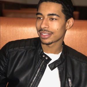 Meet your Posher, Darian